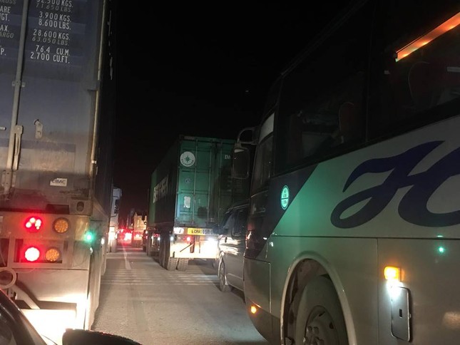 Danh tính 8 nạn nhân vụ ô tô đâm người viếng nghĩa trang ảnh 3