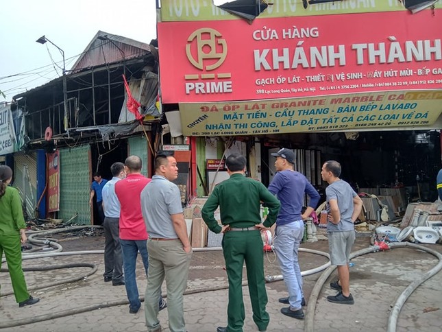 Cháy lớn tại quán thịt chó ven Hồ Tây ảnh 3
