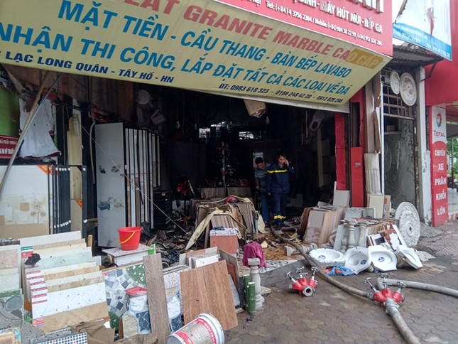 Cháy lớn tại quán thịt chó ven Hồ Tây ảnh 4
