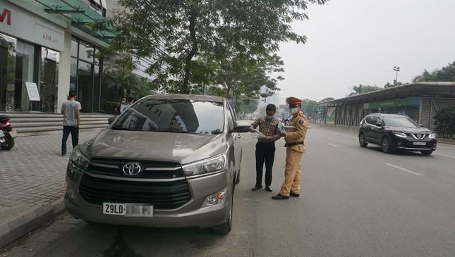 Hà Nội: Xử phạt hàng loạt ‘ma men’ trong ngày đầu ra quân xử lý vi phạm dịp Tết ảnh 10