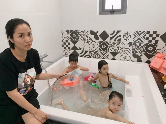 Showbiz 12/5: Quỳnh Anh lên tiếng về tin đồn bị Duy Mạnh “đi đường quyền” nơi công cộng ảnh 14