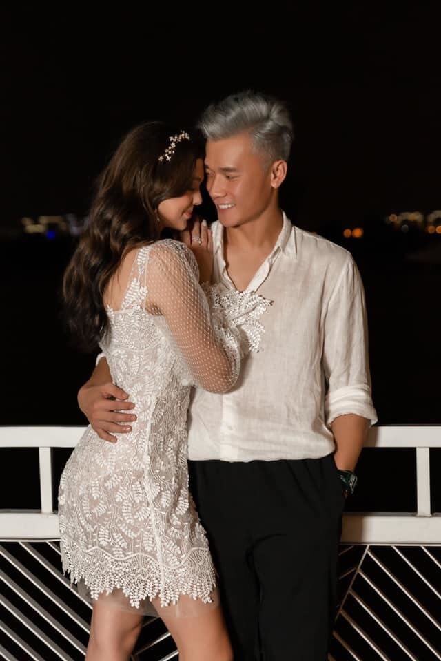 Phạm Quỳnh Anh diện bikini khoe sắc vóc mẹ 2 con, Ngô Thanh Vân liên tục thả tính trên MXH ảnh 34