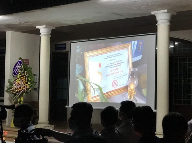 Xúc động lễ tưởng niệm sinh viên Nguyễn Văn Nhã  ảnh 2