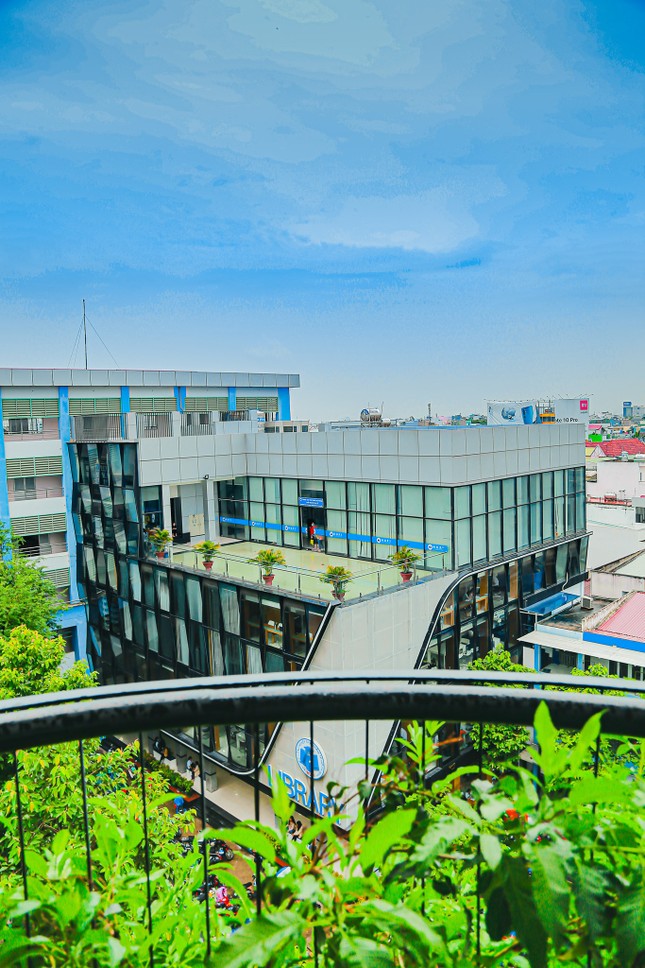 Thư viện “đẹp nhất Việt Nam” ở trường ĐH Công nghiệp Thực phẩm TP. HCM. ảnh 1