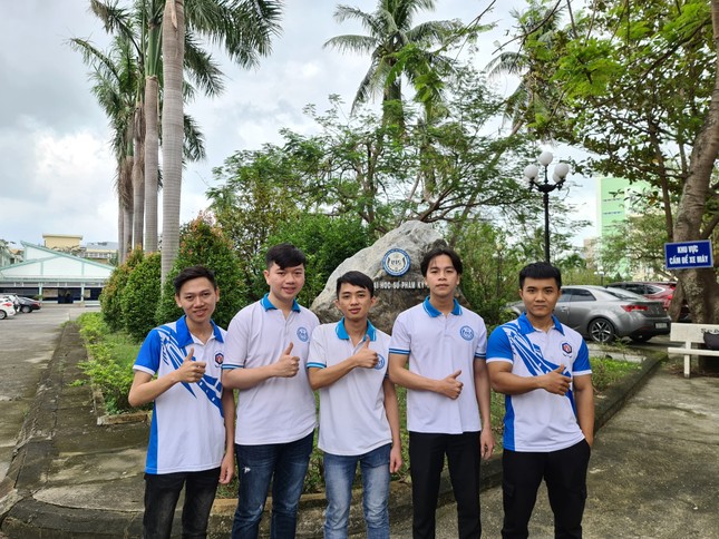 Giải pháp cảnh báo cháy nổ, ô nhiễm với công nghệ LoRa "made by sinh viên” ảnh 1