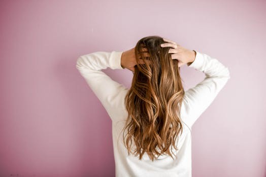 “No-poo” - Gội đầu kiểu bà ngoại, bạn biết tuyệt chiêu dưỡng tóc thần thánh này chưa? ảnh 2