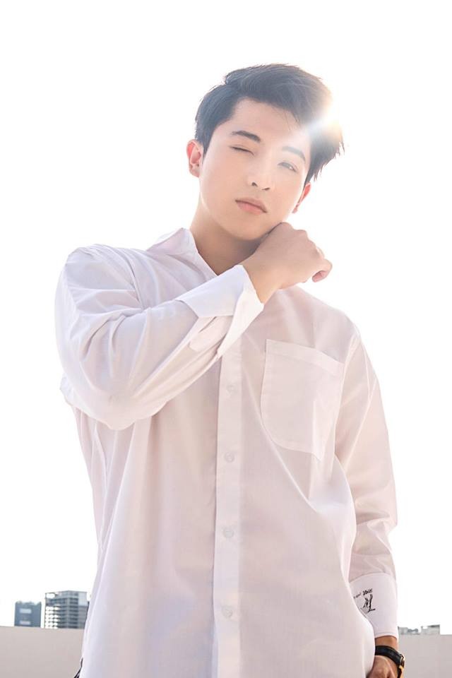 Vẻ điển trai 'soái ca' của Harry Lu - 'tình cũ' Hoàng Thuỳ Linh ảnh 3