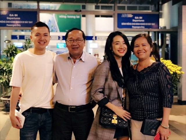 Nhã Phương bật khóc khi nói về sóng gió tình cảm với Trường Giang ảnh 1