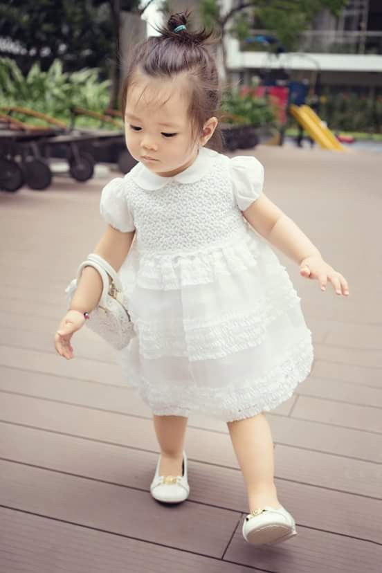 Những nhóc tỳ siêu đáng yêu nhà Sao Việt ảnh 20