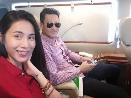 Tặng vợ siêu xe, Công Vinh bị gắn mác ‘nghiện’ khoe của ảnh 1