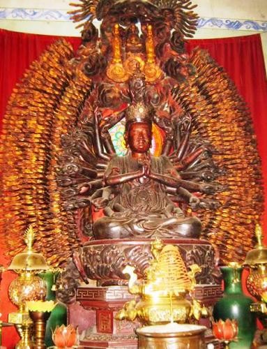 Tượng Phật bà nghìn tay nghìn mắt bị đánh cắp ảnh 1