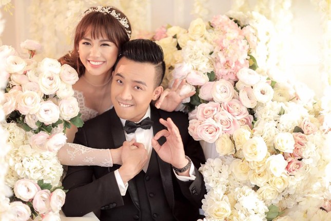 Trấn Thành khoe trọn bộ ảnh cưới ‘khó đỡ’ ảnh 3