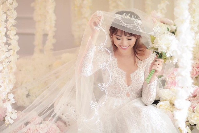 Trấn Thành khoe trọn bộ ảnh cưới ‘khó đỡ’ ảnh 5