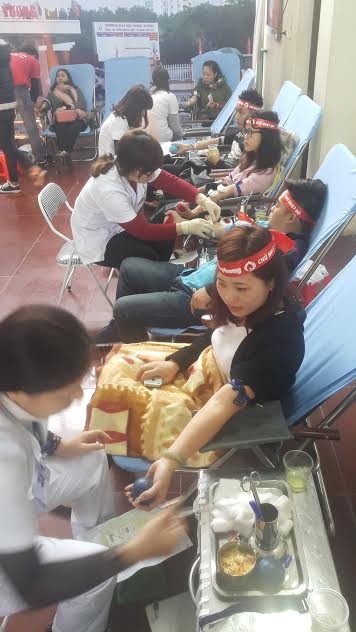 Náo nhiệt Chủ Nhật Đỏ trên Đất Tổ ảnh 6