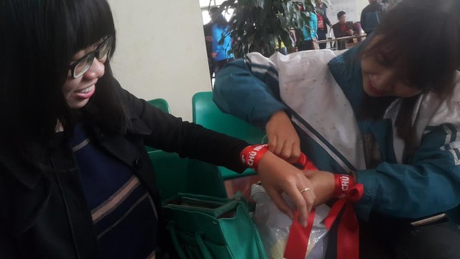 Náo nhiệt Chủ Nhật Đỏ trên Đất Tổ ảnh 7