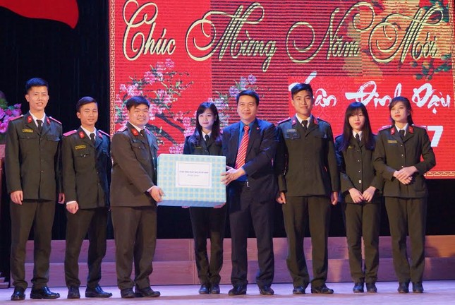 Ban Bí thư T.Ư Đoàn chúc Tết các cơ quan, đơn vị ảnh 9
