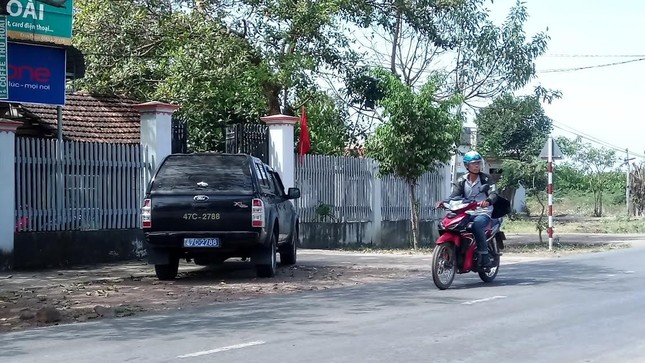 Đắk Lắk: Mùng 4, dùng xe công đi chúc Tết ảnh 1