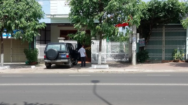Đắk Lắk: Mùng 4, dùng xe công đi chúc Tết ảnh 2