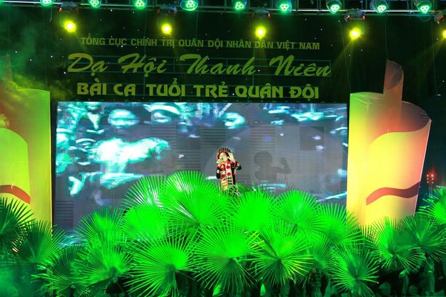 Đêm dạ hội lung linh của tuổi trẻ Quân đội ảnh 3