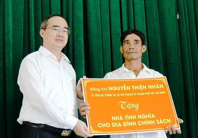 Bộ Chính trị kiểm tra công tác cán bộ tỉnh Cà Mau ảnh 1