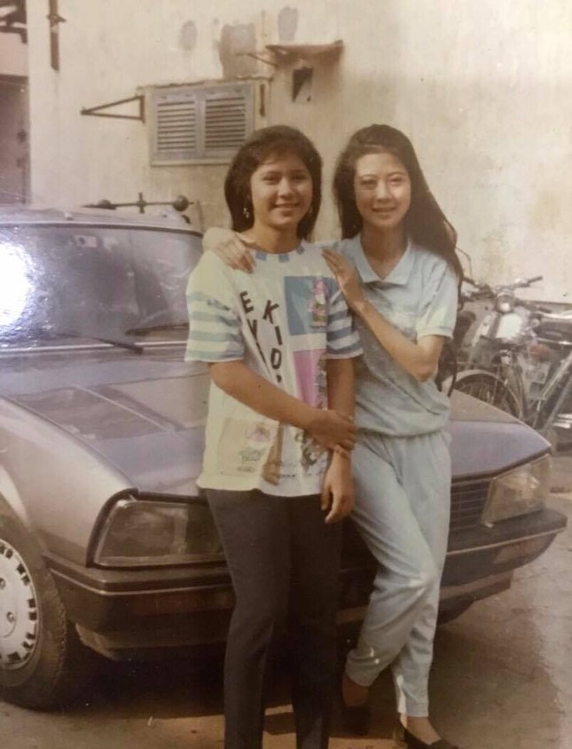 Diễm Hương và Việt Trinh cách đây 27 năm