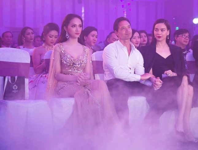 Showbiz 28/3: Thấy Hà Hồ và Kim Lý tình tứ, Hương Giang Idol lên tiếng ảnh 1