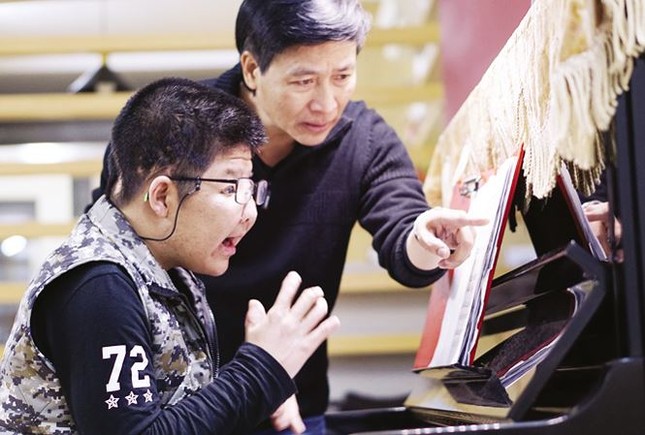 Showbiz 24/11: Trường Giang tiết lộ lý do cưới vợ gấp ảnh 1