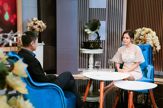 Showbiz 17/3: Nhã Phương thừa nhận bị Trường Giang ‘chiều hư’ sau đám cưới ảnh 2