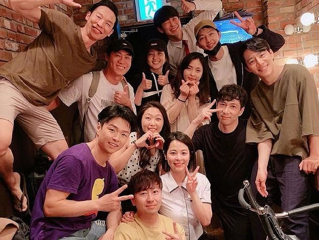 Showbiz 5/7: Động thái lạ của Song Hye Kyo sau khi Song Joong Ki đệ đơn ly hôn ảnh 4