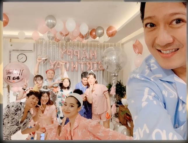 Trường Giang 'ghen tị' khi thấy Hoài Linh thân thiết với Nhã Phương ảnh 2