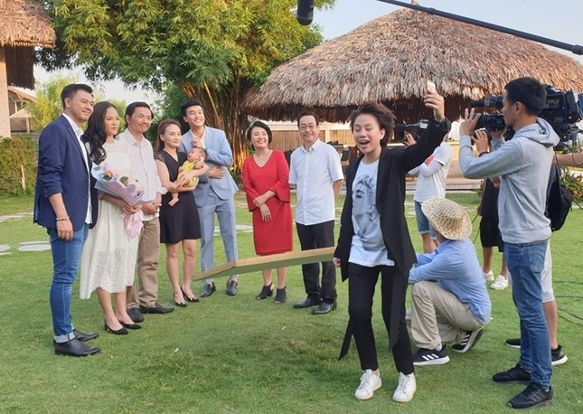 Tập cuối ‘Về nhà đi con’: Kết ngọt ngào cho 3 con, còn ông Sơn cô Xuyến? ảnh 1