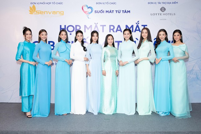 Hoa hậu Đỗ Thị Hà đẹp dịu dàng sánh vai cùng dàn hậu ‘đỉnh cao’ ảnh 16