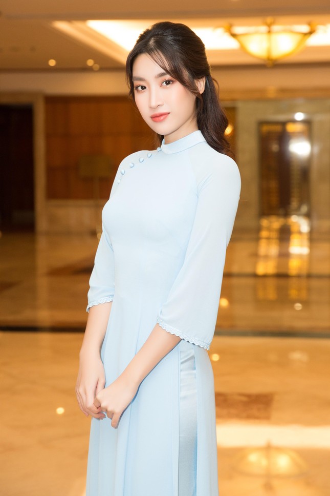 Hoa hậu Đỗ Thị Hà đẹp dịu dàng sánh vai cùng dàn hậu ‘đỉnh cao’ ảnh 3