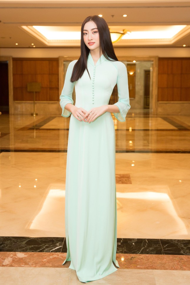 Hoa hậu Đỗ Thị Hà đẹp dịu dàng sánh vai cùng dàn hậu ‘đỉnh cao’ ảnh 10