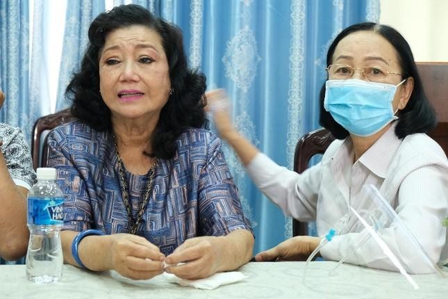 Showbiz 19/11: Tài tử 'Tam Quốc diễn nghĩa' qua đời tuổi 53 ảnh 2