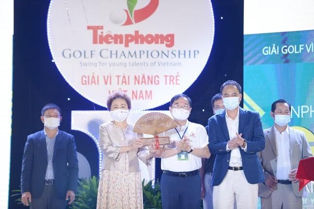 Tri ân các đơn vị đồng hành cùng Quỹ Hỗ trợ Tài năng trẻ Việt Nam và Tiền Phong Golf Championship ảnh 2