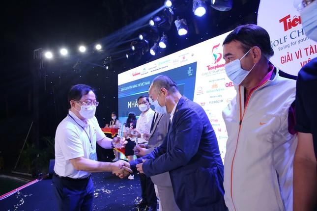 Tri ân các đơn vị đồng hành cùng Quỹ Hỗ trợ Tài năng trẻ Việt Nam và Tiền Phong Golf Championship ảnh 5