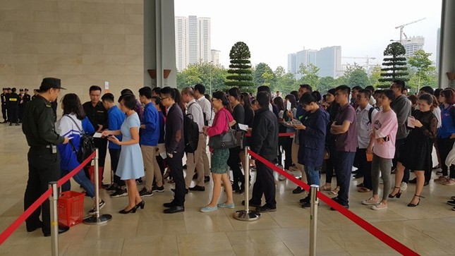 Tỷ phú Jack Ma chúc giới trẻ Việt Nam luôn tiến về phía trước ảnh 9