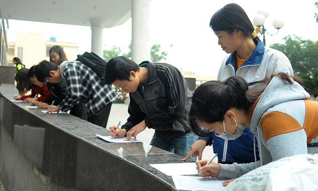 Bắt xe khách, đạp xe để hiến máu Chủ Nhật Đỏ ảnh 2