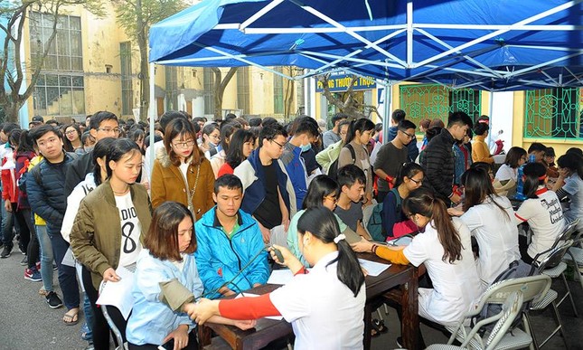 Bắt xe khách, đạp xe để hiến máu Chủ Nhật Đỏ ảnh 3