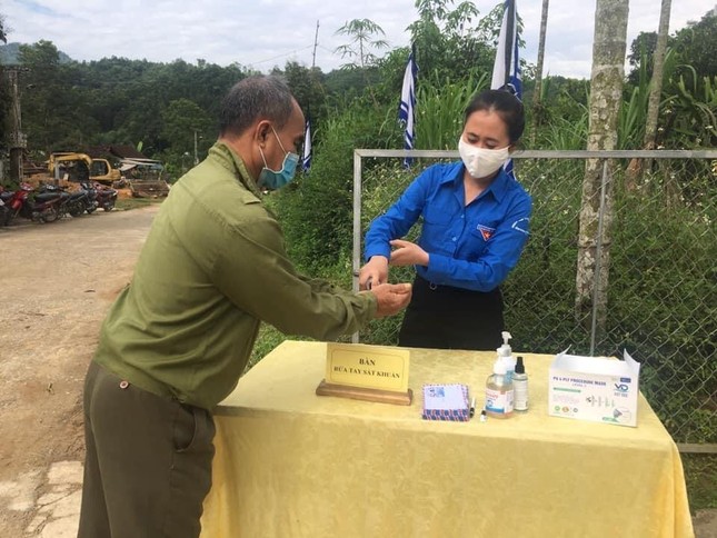 Tuổi trẻ Hà Tĩnh chung sức đẩy lùi dịch COVID-19 ảnh 12