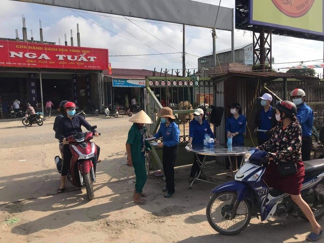 Tuổi trẻ Hà Tĩnh chung sức đẩy lùi dịch COVID-19 ảnh 4
