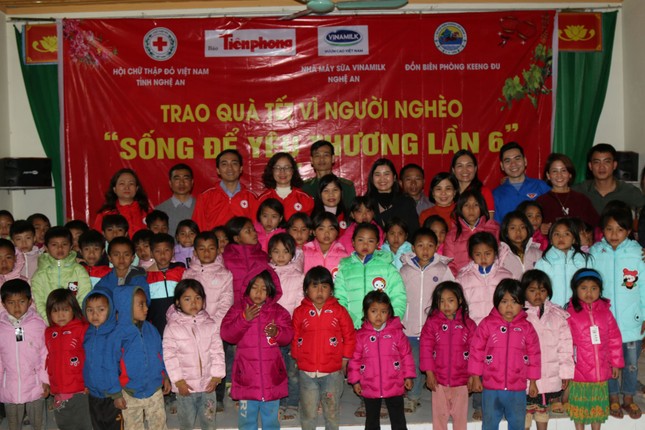 Mang Tết ấm đến với người nghèo ở miền Tây xứ Nghệ ảnh 11