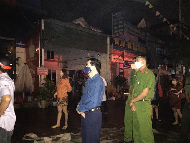 Hai ông cháu tử vong trong cửa hàng bốc cháy lúc rạng sáng ảnh 2