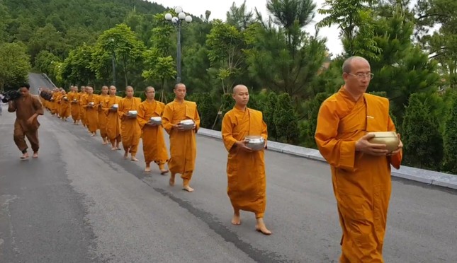 Quảng Ninh yêu cầu chùa Ba Vàng chấm dứt cúng vong ảnh 1