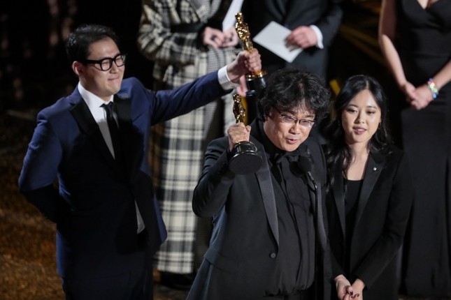 Vì đâu 'Ký sinh trùng' làm nên lịch sử cho điện ảnh Hàn Quốc tại Oscar? ảnh 1