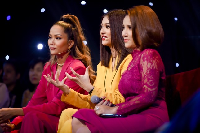 MC Cát Tường và Xuân Bắc làm 'ông tơ bà nguyệt' của gameshow hẹn hò ‘Chân ái’ ảnh 1