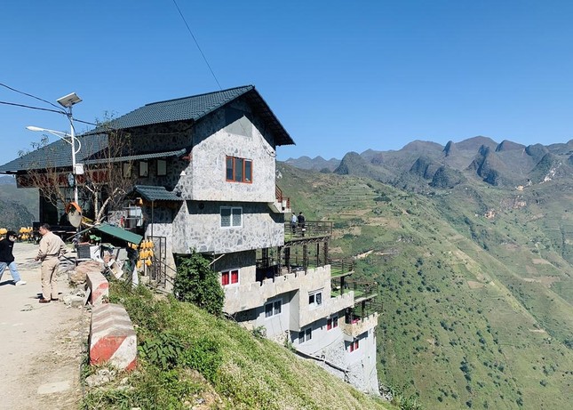 Hà Giang kiểm tra thực tế, công trình Panorama Mã Pì Lèng cải tạo vẫn sai ảnh 3