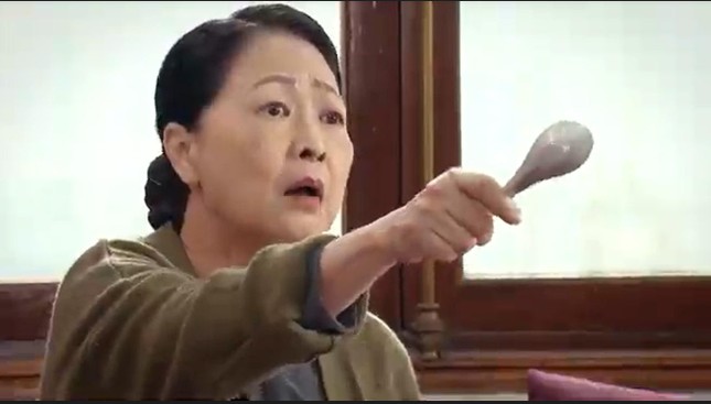 Hương vị tình thân: Hé lộ vai mẹ chồng đáo để, điên loạn của NSND Như Quỳnh ảnh 3