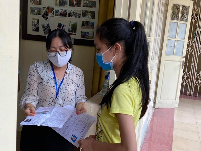 Điểm thi đặc biệt Hà Nội: 7 thí sinh dự thi nhưng có tới 18 cán bộ, giáo viên tổ chức thi ảnh 2